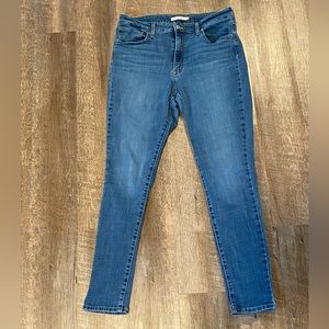 Levi 721 High Rise Skinny Jeans 32x30